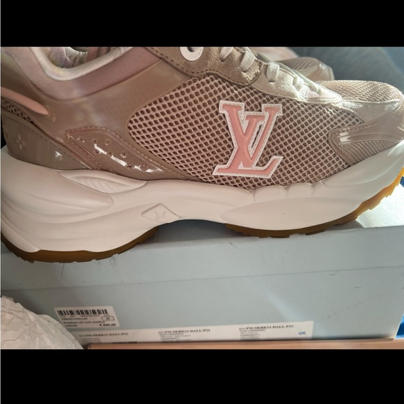 Louis Vuitton runners - Picture 3 of 4
